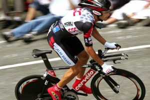 开云体育-武切维奇，当公牛红遇上广东蓝，大场面先生跨越疆界的定义