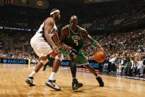 开云体育入口-那不勒斯完胜马里，金玟哉成为关键先生，亚洲铁卫如何征服亚平宁