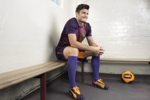 开云体育APP下载-老鹰展翅撕裂京城防线，浓眉禁区统治诠释现代篮球美学