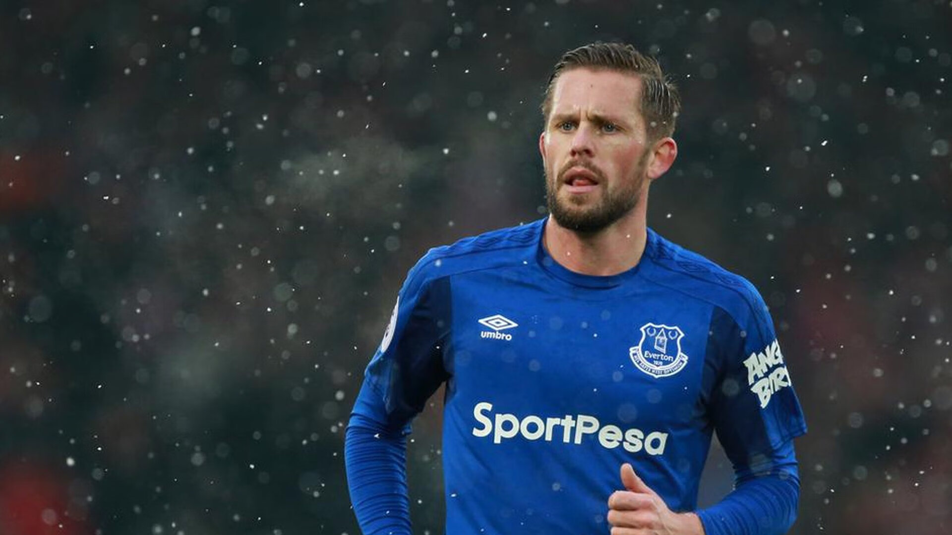 爱德华兹大场面先生!新疆队终结深圳队,西北狼的獠牙已淬火