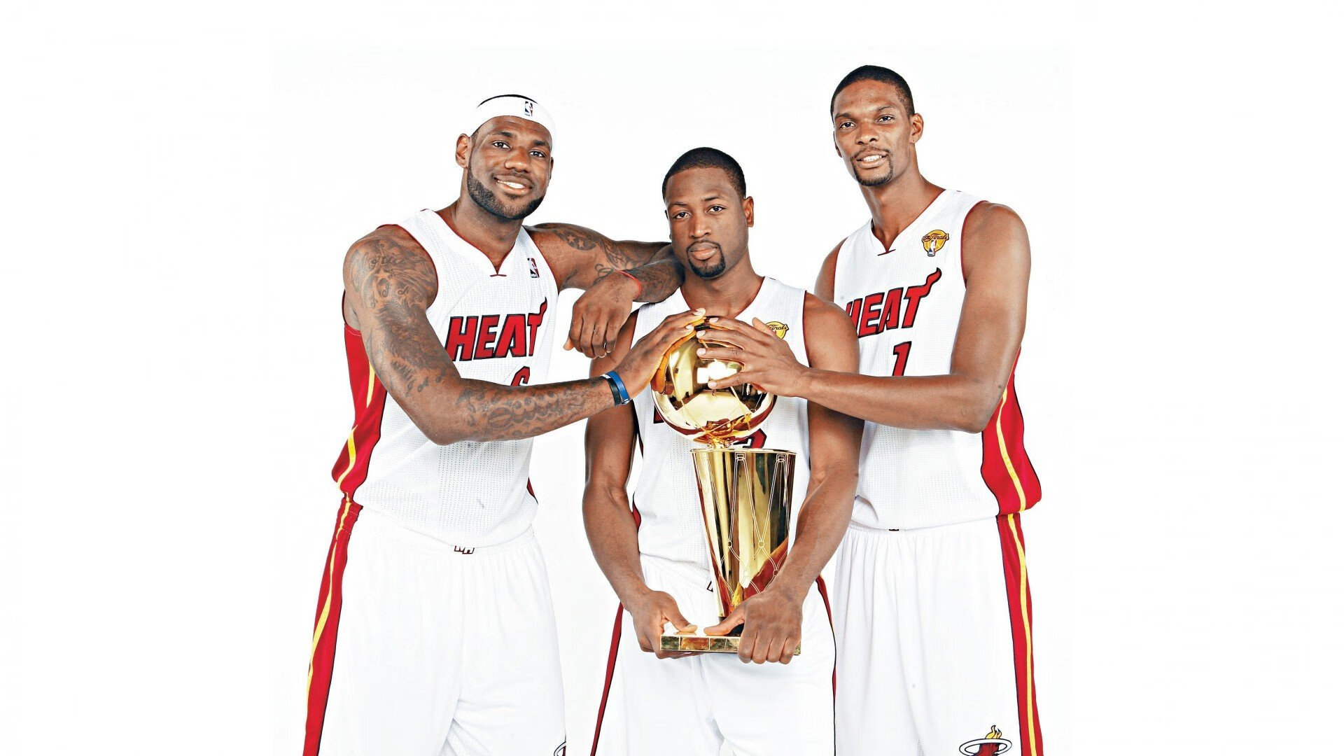 南美风暴与伊比利亚闪电，足球史诗在时差中交叠