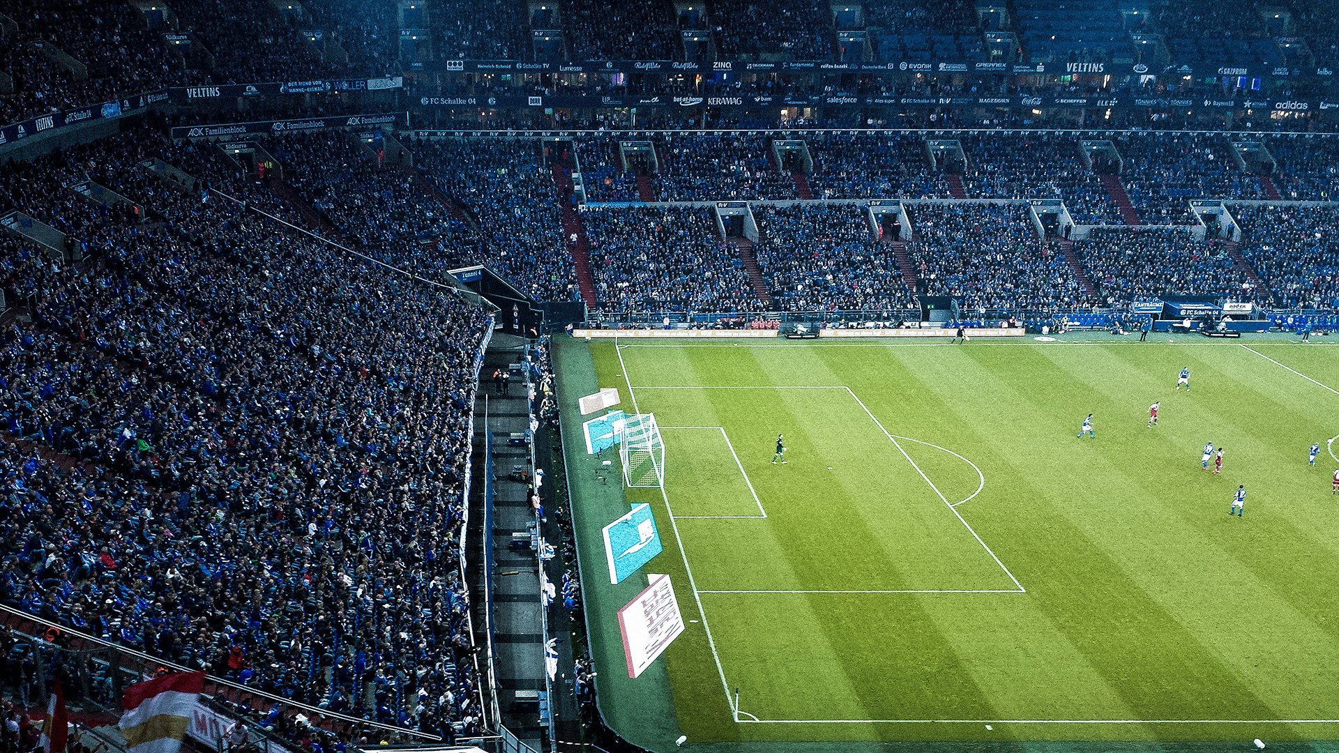 老鹰展翅撕裂京城防线，浓眉禁区统治诠释现代篮球美学